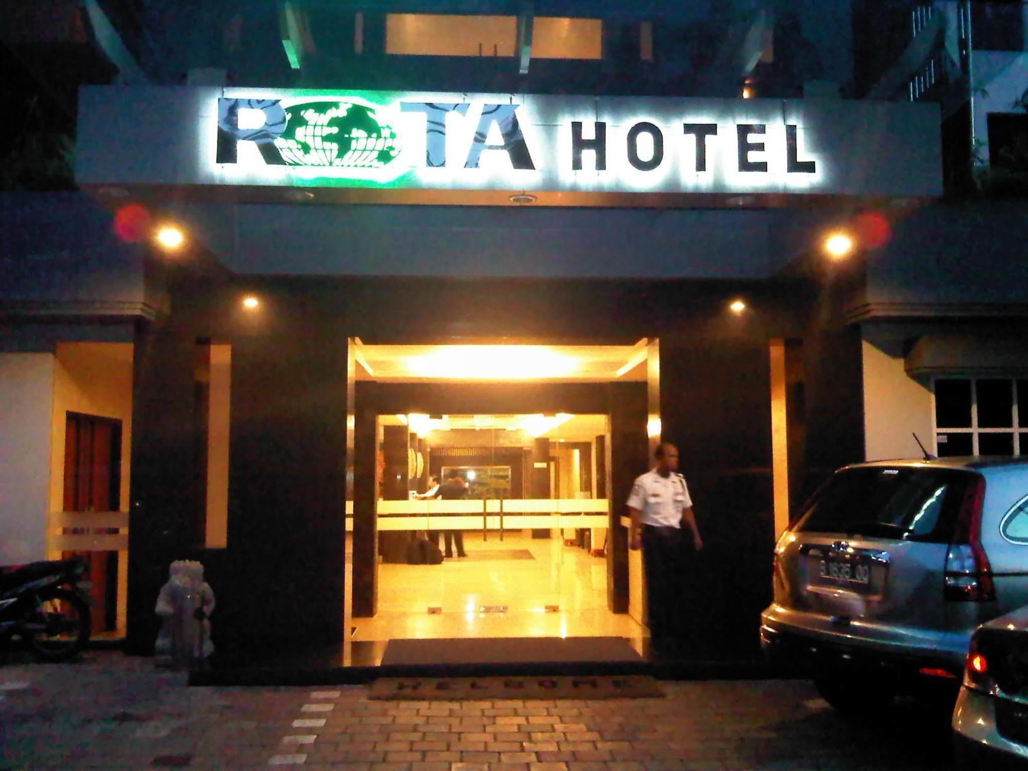 Rota International Hotel Jakarta Buitenkant foto
